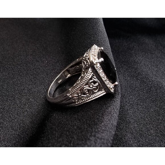 Vintage Black Onyx Sterling Silver Ring With Ornate Filigree Design - Picture 2 of 8
